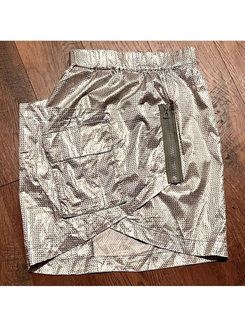 BOSS Hugo Boss metallic asymmetrical skirt. Size 6. Made in Portugal.